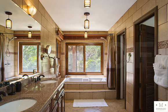 Casa_Colorados_Lower_Bathroom_2_CC_Logo