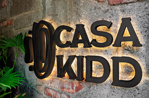 Casa_Kidd_Entryway_House_Name_CC