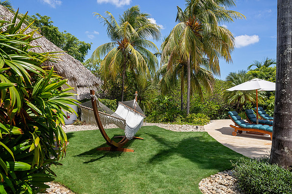 Casa_Kidd_Hammock_Lounge_Area_CC
