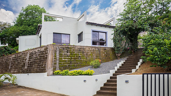 Congo_Hills_1_Exterior_Wide_Front_of_House_Angle_1_CC_16_x_9 2