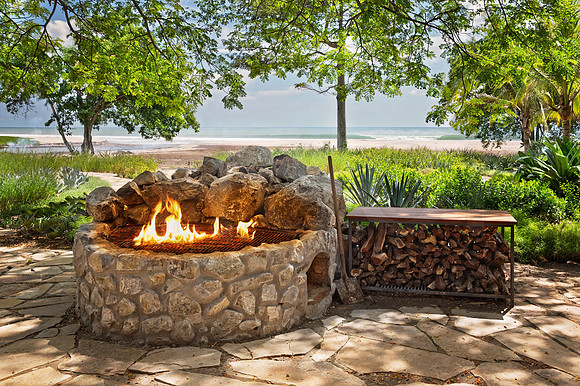 Los_Perros_Beach_Club_Boulder_Grill_CC_HERO