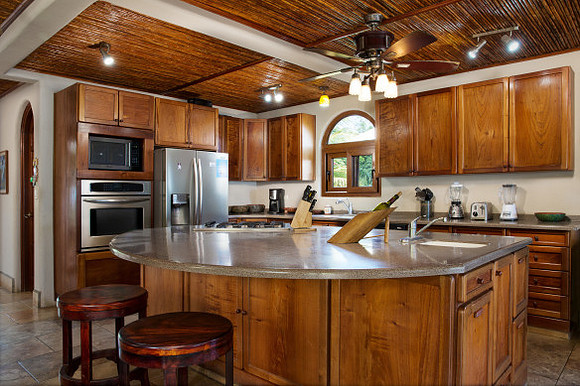 hacienda_colorado_kitchen_area_cc_hero