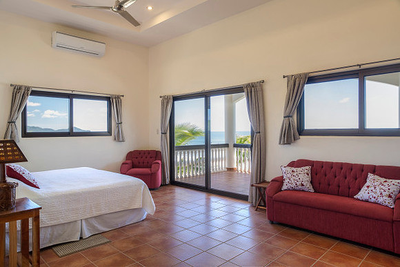 casa_panga_drops_bedroom_1_nov_08_2016_cc_high_res