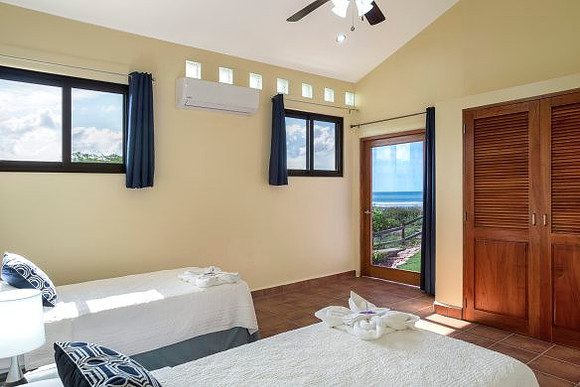 casa_panga_drops_bedroom_3_nov_15_2016_cc_high_res