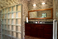 casita_u4_master_bathroom_cc