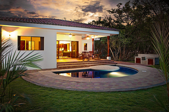 casita_u4_twilight_exterior_cc_hero