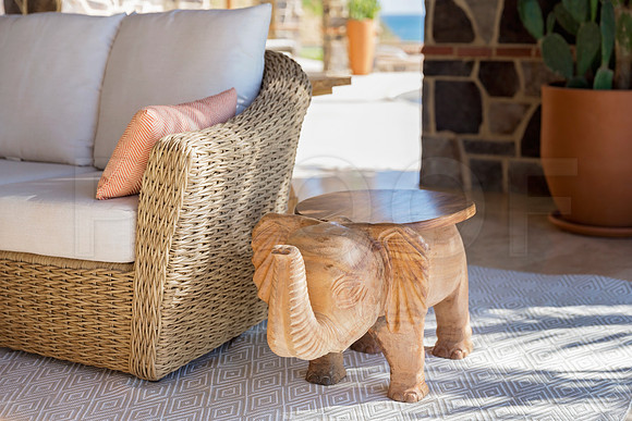 Villa_Juliana_Wood_Elephant_CC