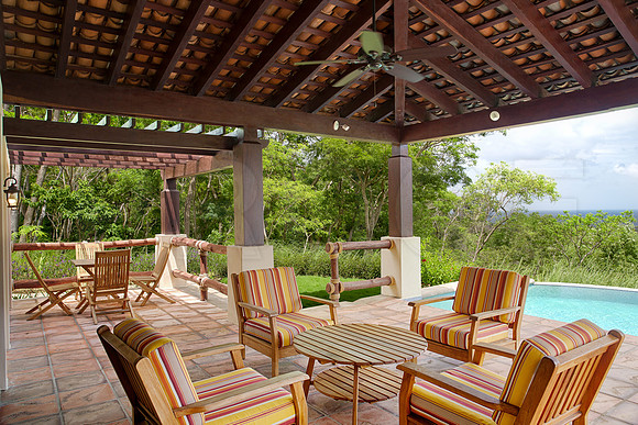 Casa_Estrella_Patio_View_3_July_8_2016_CC_High_Res_Print